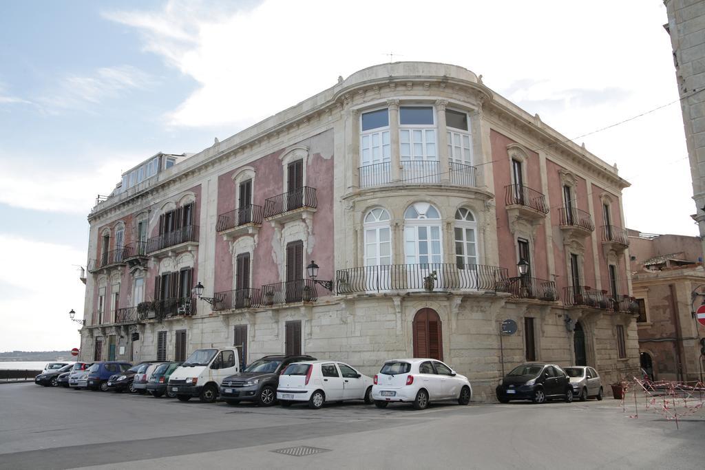 Apartment Maestranza *